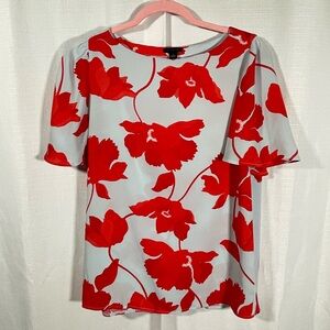Ann Taylor Poppy Print flutter Sleeve Rayon Top SIze S Light Gray Red